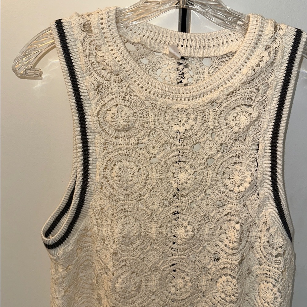 Daily Practice by Anthropologie ivory crocheted with knit band on sleeve - Picture 3 of 4